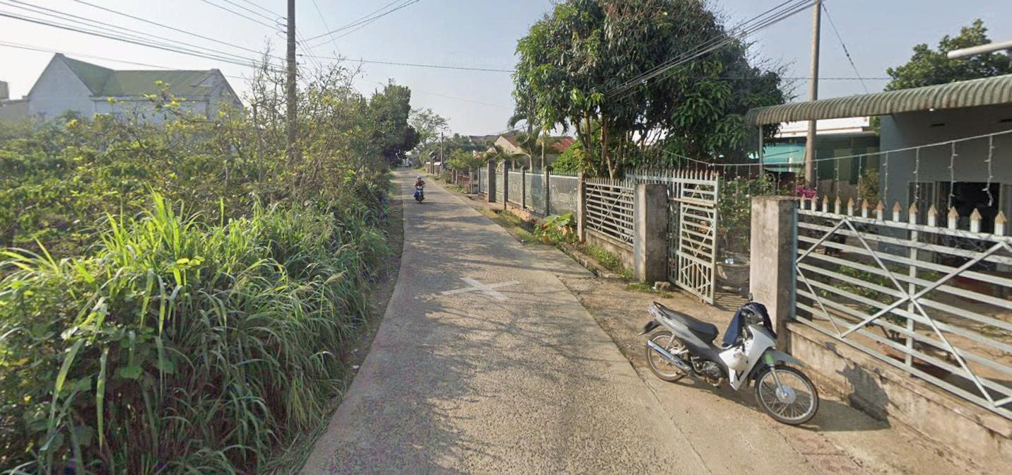 CẦN BÁN LÔ ĐẤT MẶT TIỀN ĐƯỜNG LIÊN XÃ , NGAY NHÀ THỜ ĐỨC THAnh