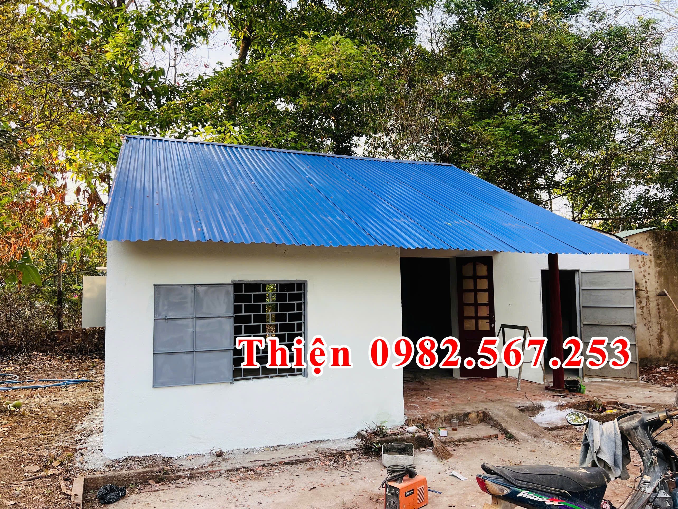 Duy Nhất 1 Lô Đất Có Nhà Sẵn Cách Trường THCS Chỉ 50m Tại Trung Tâm Xã