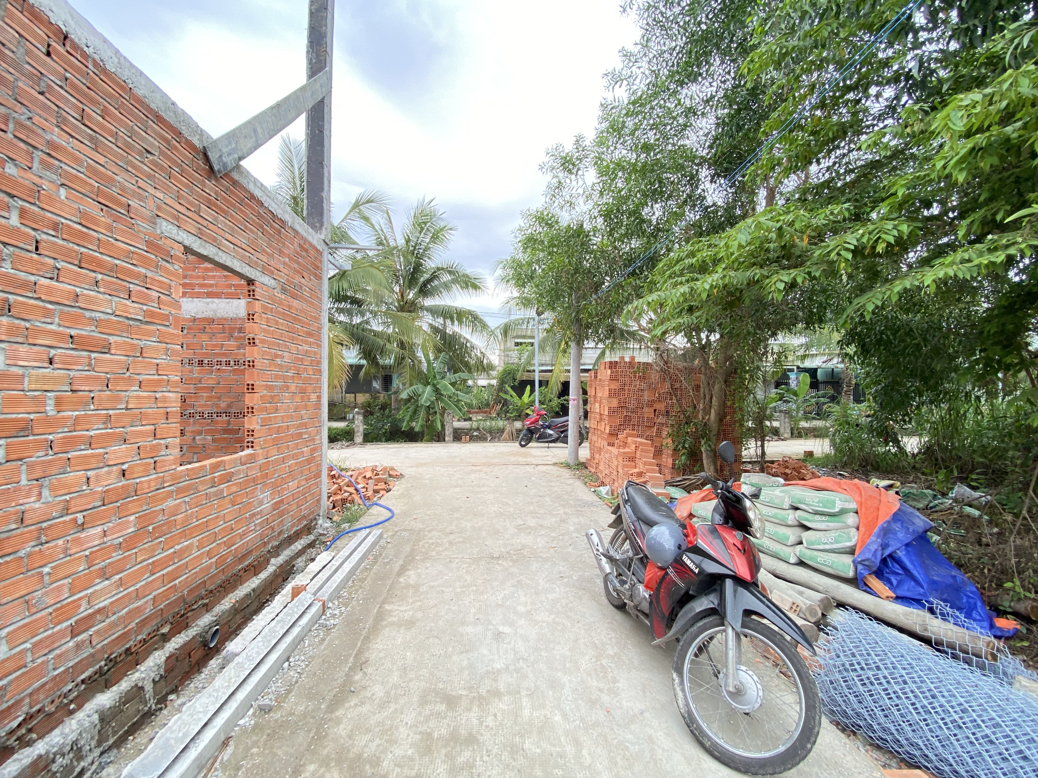 Bán đất 85m² ngang 5m giá 910 triệu Xã Long Cang