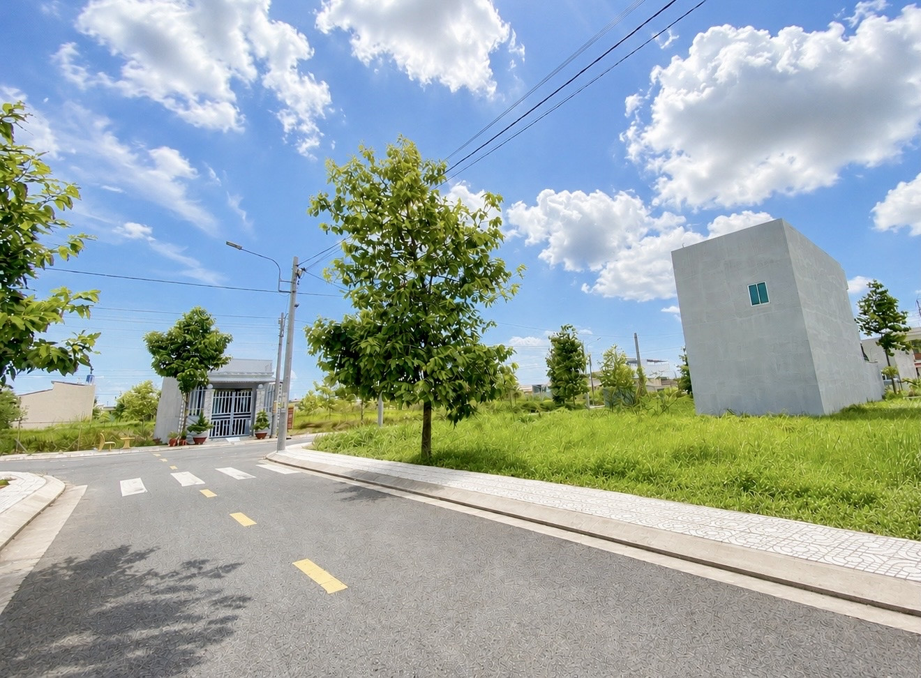 Nền 5,5m KDC Thuận đạo cách 300m đường 830 DT 5,5x17m (93m²) Giá 1.47 tỷ, xã Long Cang, Tây Ninh