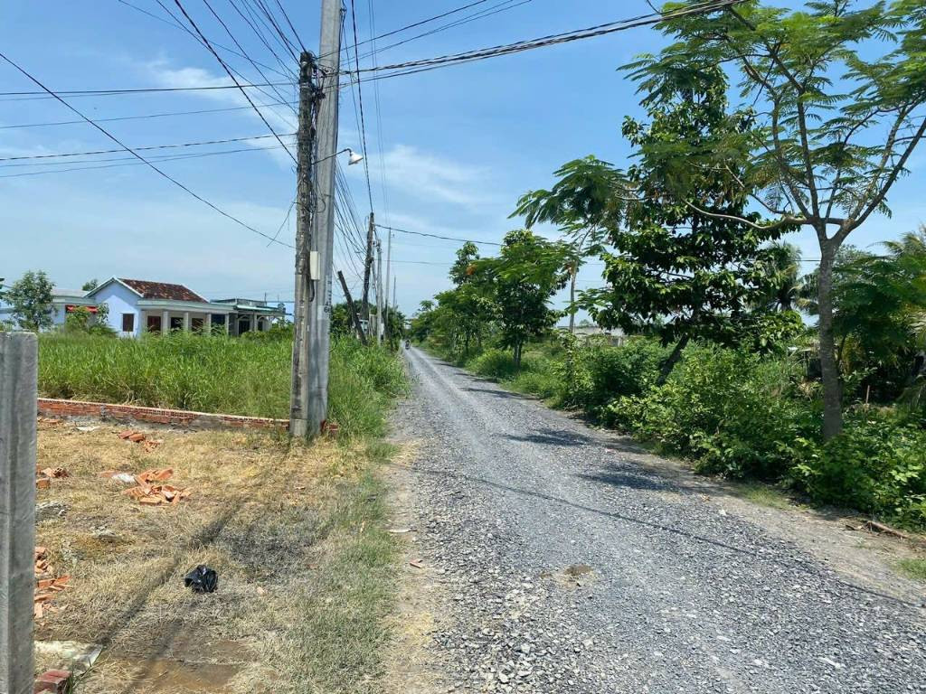 ĐẤT THỔ CƯ CẦN ĐƯỚC - VỊ TRÍ ĐẮC ĐỊA - PHÁP LÝ MINH BẠCH - GIÁ TỐT NHẤT KHU VỰC