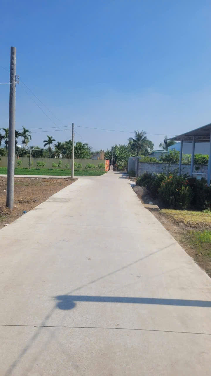 Bán lốc 11 nền thổ cư xã Long Khê , Cần Đước đường beton xe 7c dt 120-200m2 giá 1,55 tỷ / nền