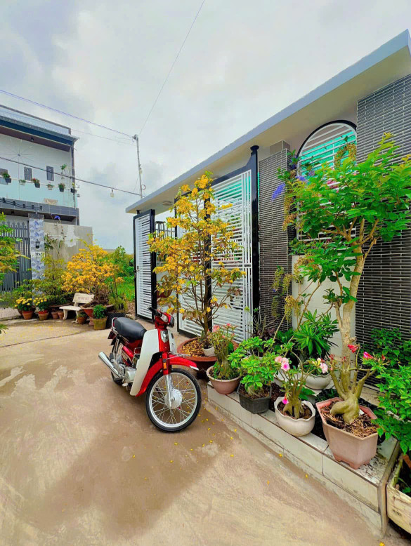 Nhà XÃ LONG HỒ - Gần Khu NAM VIỆT - 2 tỷ 100