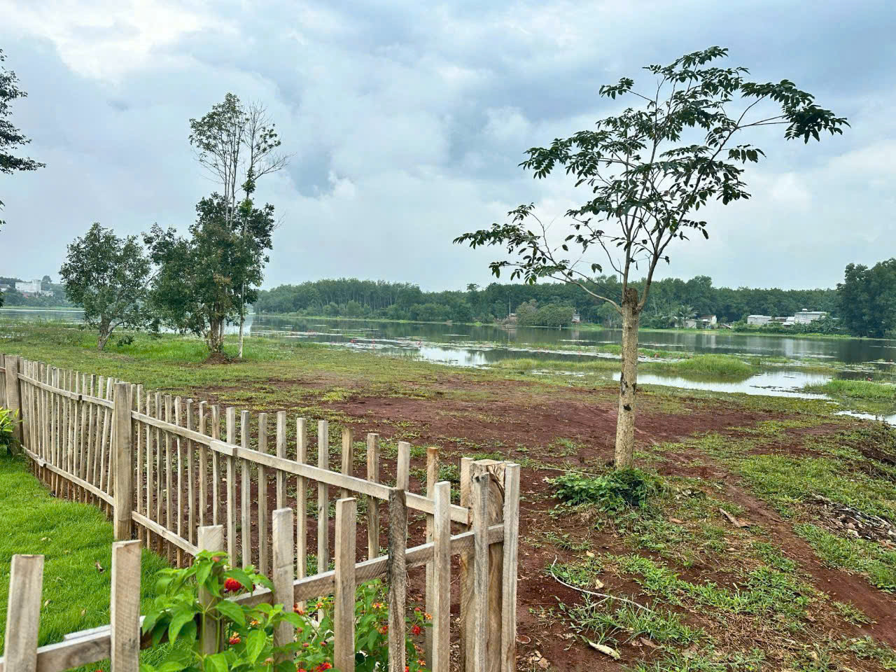 🌿 CHỦ NGỘP CẦN BÁN LÔ ĐẤT NGHỈ DƯỠNG VIEW HỒ – GIÁ CHỈ 1 Tỷ 2 Còn thương lượng