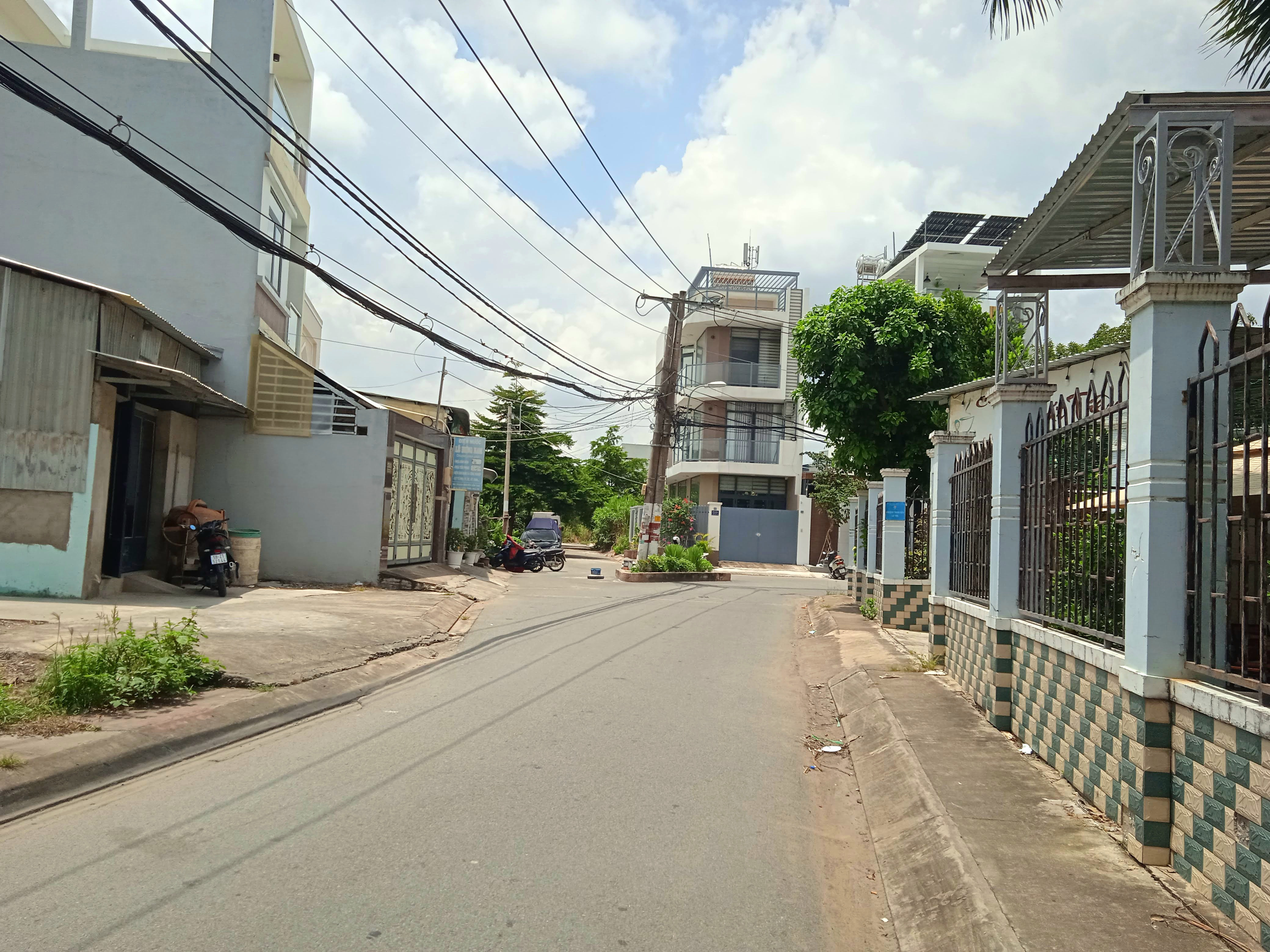 Bán đất thổ cư hẻm nhựa 7m 274 Nguyễn Văn Tạo, Nhà Bè