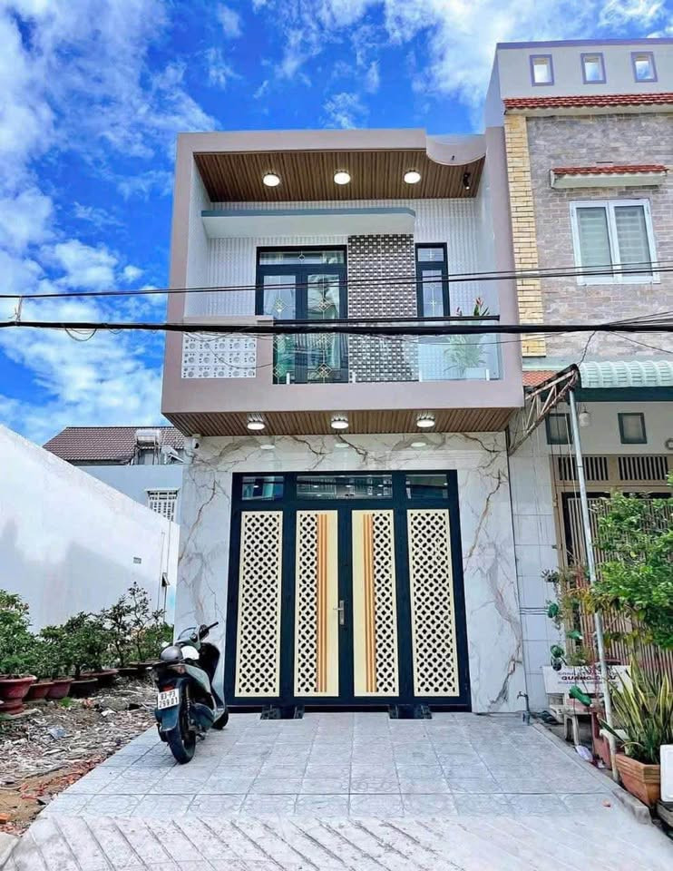 🏡 CƠ HỘI ĐẦU TƯ VÀNG – NHÀ 1 TRỆT 1 TẦNG – LONG AN – DT 104M² – GIÁ CHỈ 2.4 TỶ – SỔ HỒNG RIÊNG 📑