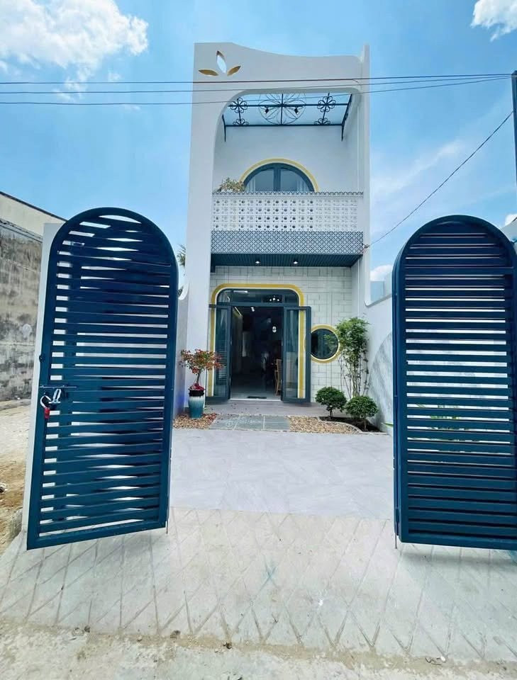🏠 BÁN NHÀ THIẾT KẾ HIỆN ĐẠI, MỚI HOÀN CÔNG SHR - GIÁ CỰC TỐT CHỈ 2.2 TỶ ✅