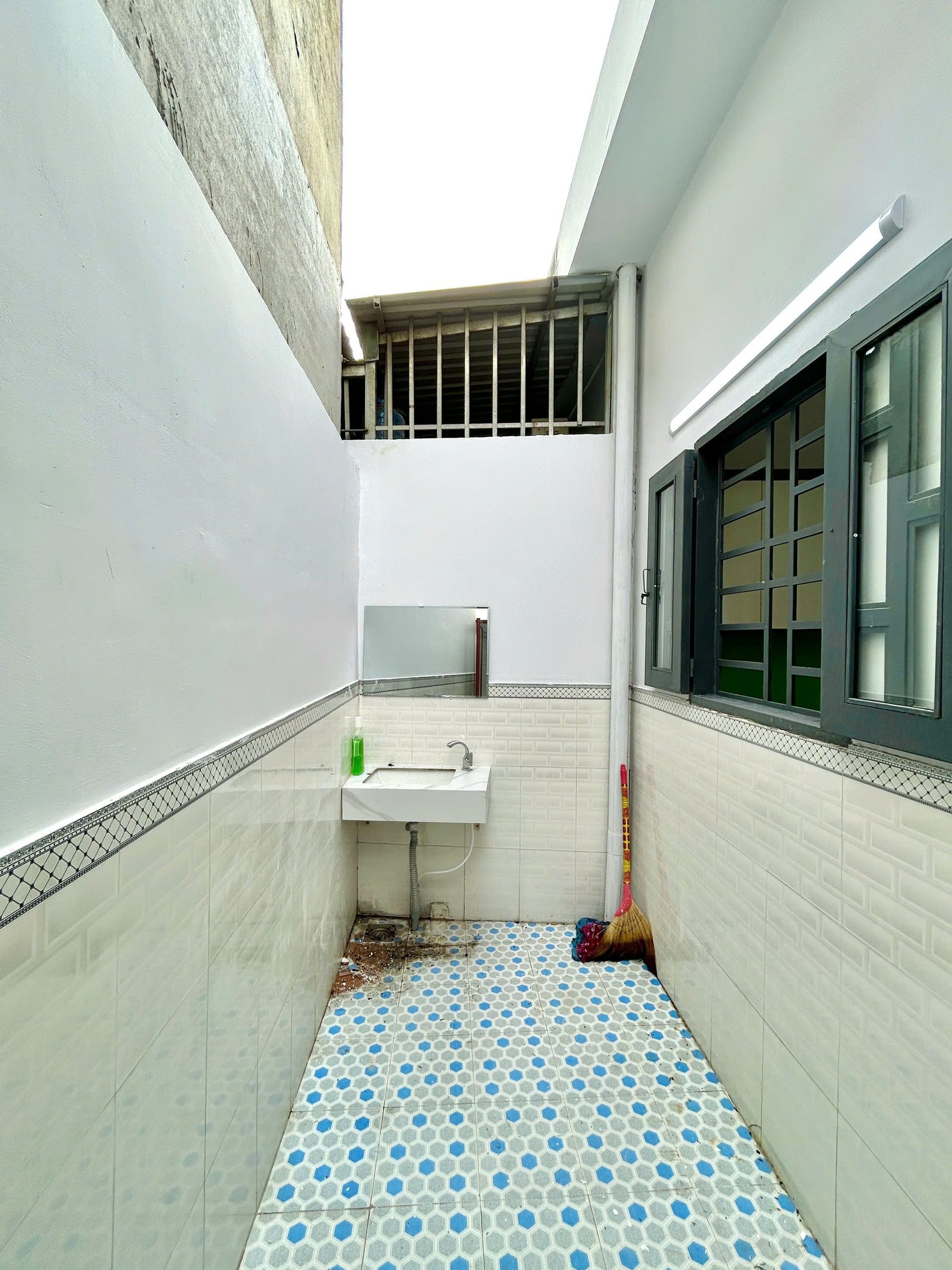 💥 NHÀ CẤP 4 ĐẸP DỌN VÀO Ở NGAY | Long Trạch | Gần Khu Công Nghiệp Cầu Tràm | Chỉ 1tỷ 790 triệu còn thương lượng. ?!!