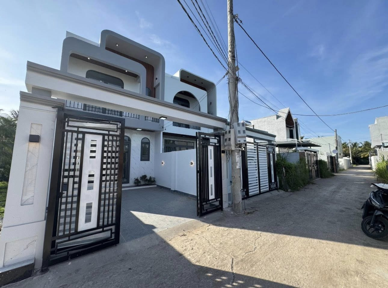 🏘️ CHÍNH CHỦ BÁN NHÀ MỚI – GẦN KCN CẦU TRÀM LONG TRẠCH - CẦN ĐƯỚC - LONG AN – DT 92m² – GIÁ 2.2 TỶ