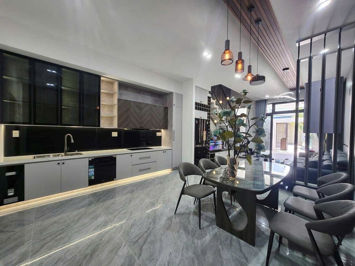 🏡 Chính chủ cần bán gấp nhà – Cầu Tràm Cần Đước Long An – 100m² – 2 tỷ 420 – SHR – Nhà mới hoàn thiện