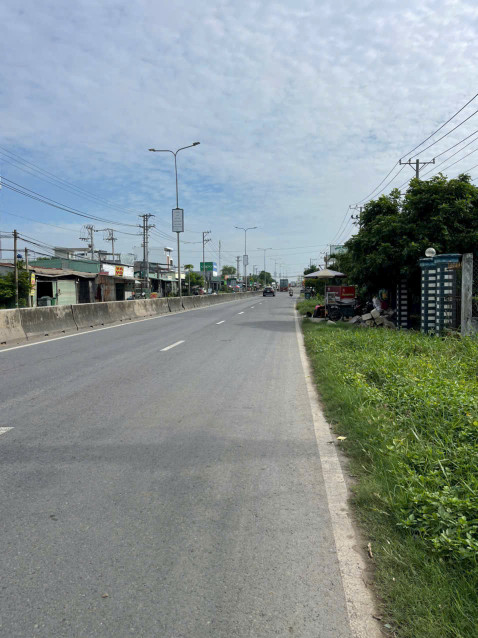 956m2 đất vườn mặt tiền tỉnh lộ 824, xã Lương Hòa, Bến Lức, Long An giá 7 tỷ