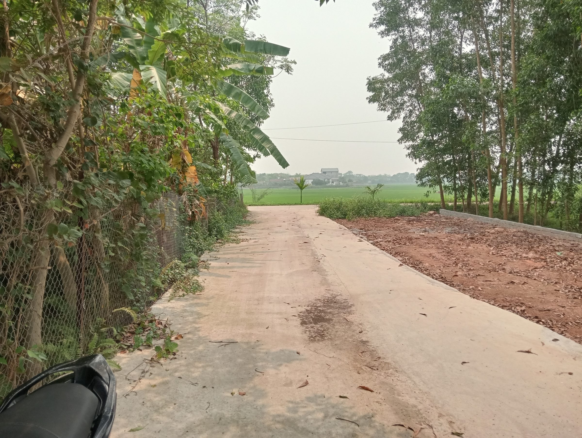 ĐẤT KHU VỰC TRUNG TÂM XÃ,CÁCH UBND 200M