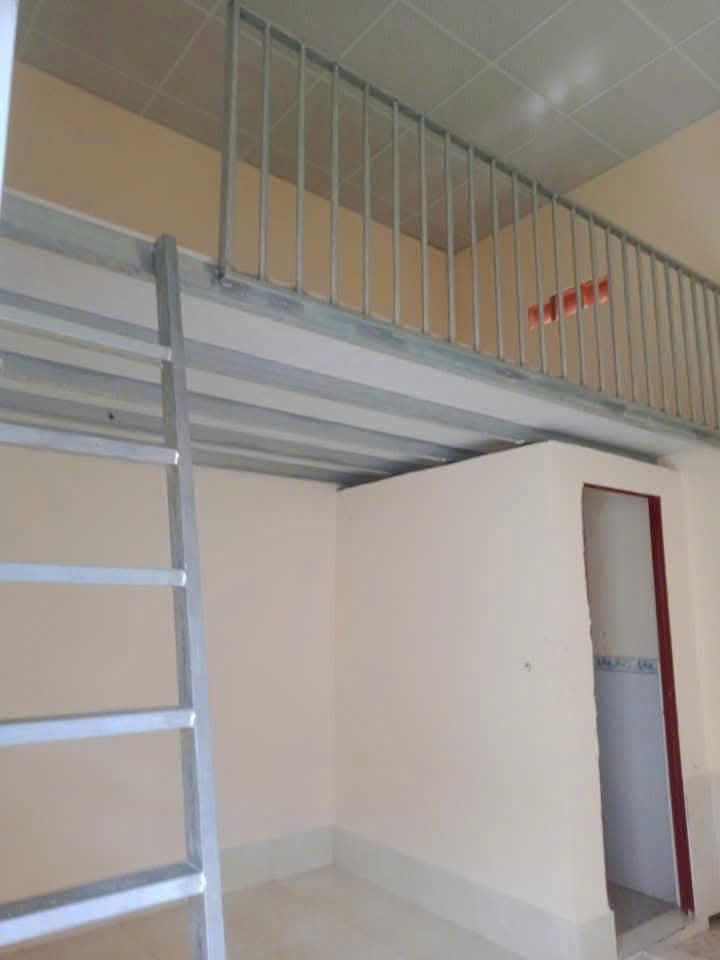 BÁN NHÀ TRỌ: 1 KIOT; 5PHÒNG TẠI CÀ MAU, 150M2, SHR CHỈ 2TỶ TL. LH:0986616001.