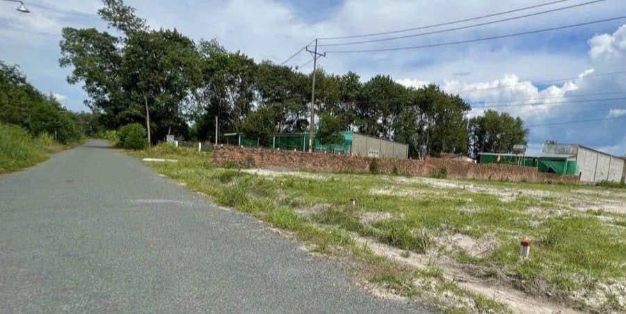 0931.783.209. Bán đất 344.3m² có sẵn 100m² thổ cư ngang 5m giá 385 triệu tại Xã Minh Đức