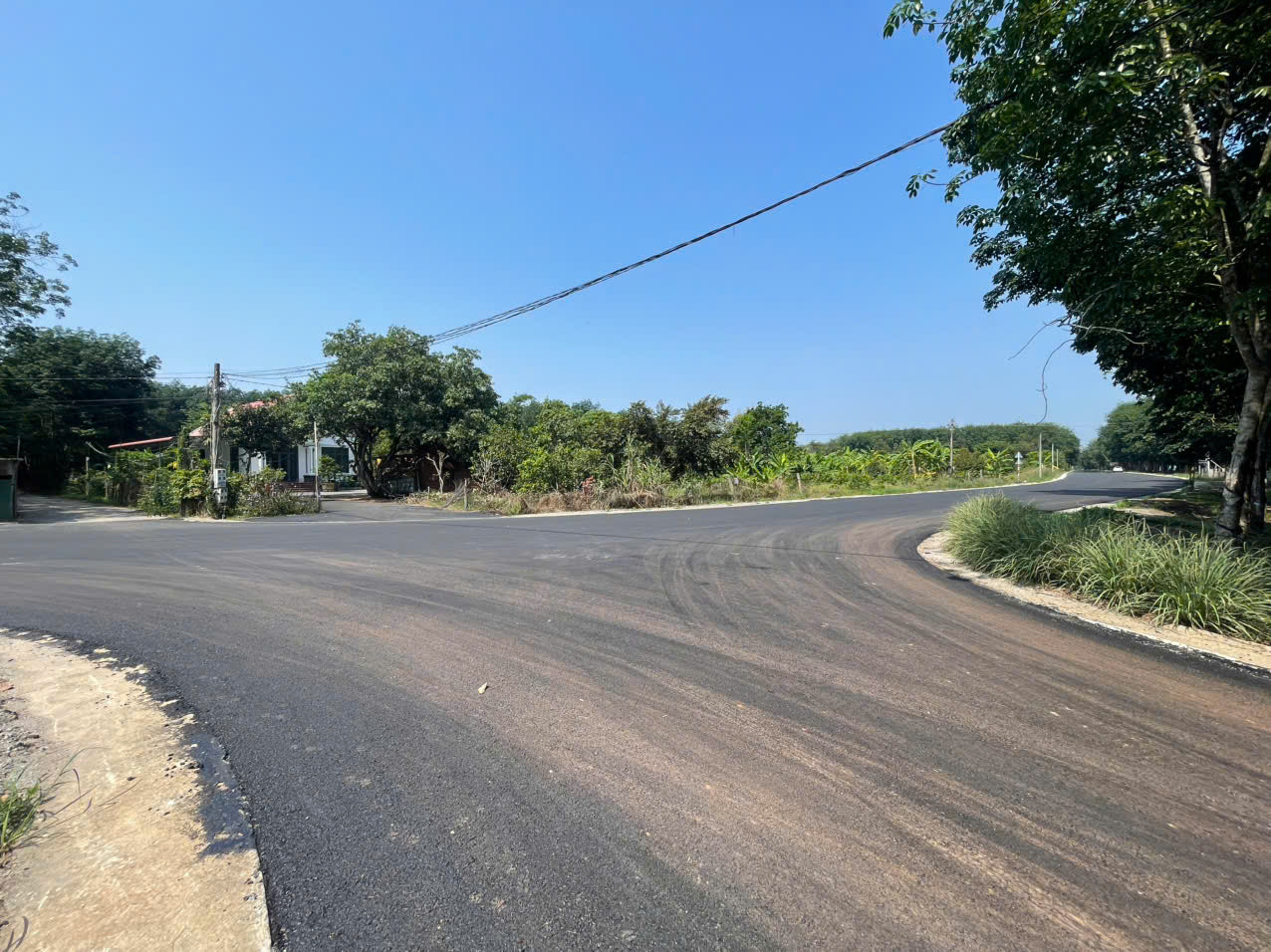 Bán đất 1023m². Giá 190 triệu ngay khu công nghiệp dân đông. O931.783.2O9