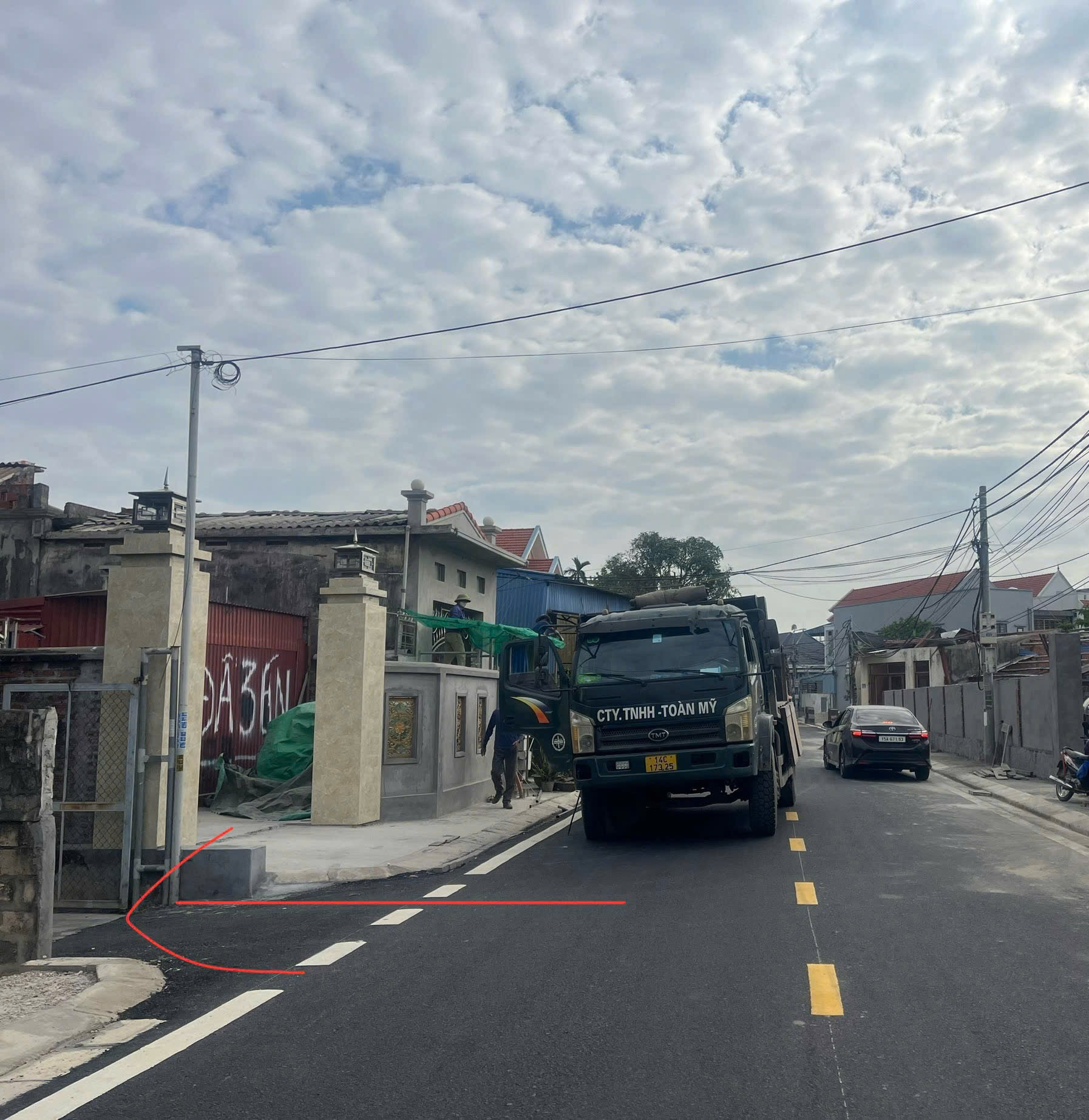 Bán 74.6 m  lô 3 mặt thoáng giá 1.05 tỷ tại Mỹ Đồng, Thuỷ Nguyên ngõ ô tô.l/h:076.231.9990 em Thuý