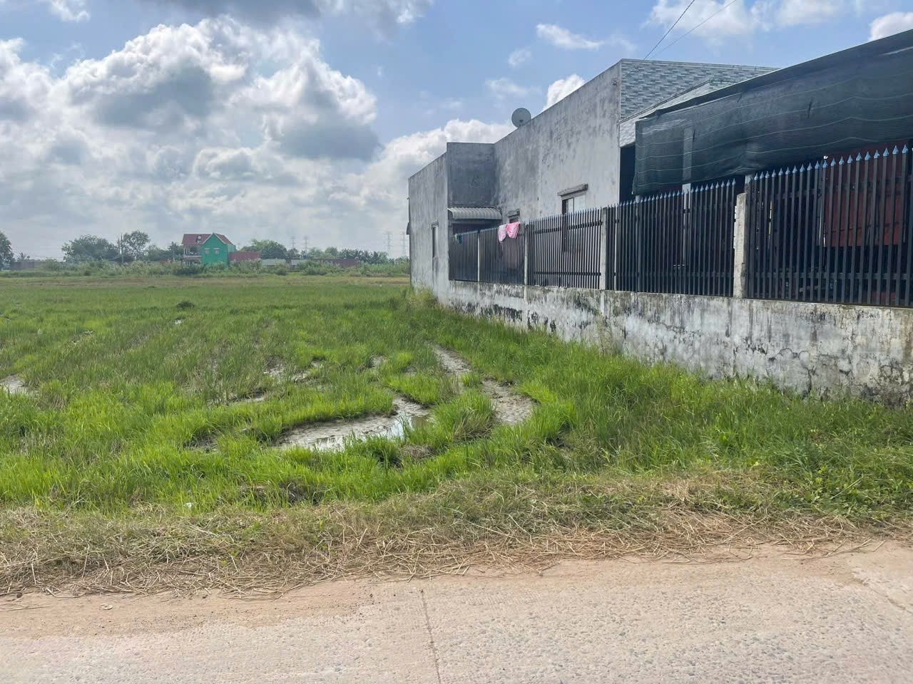 Bán đất 280.2m² ngang 10m giá 1.75 tỷ Xã Mỹ Hạnh