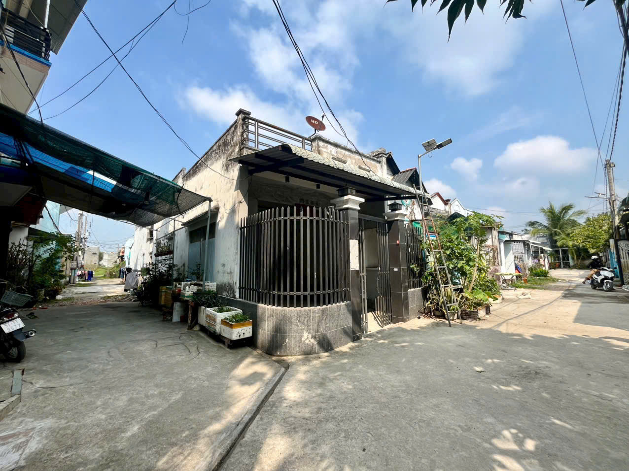 Nhà 5x20 100m2 950tr sổ hồng riêng SDT 0909356049