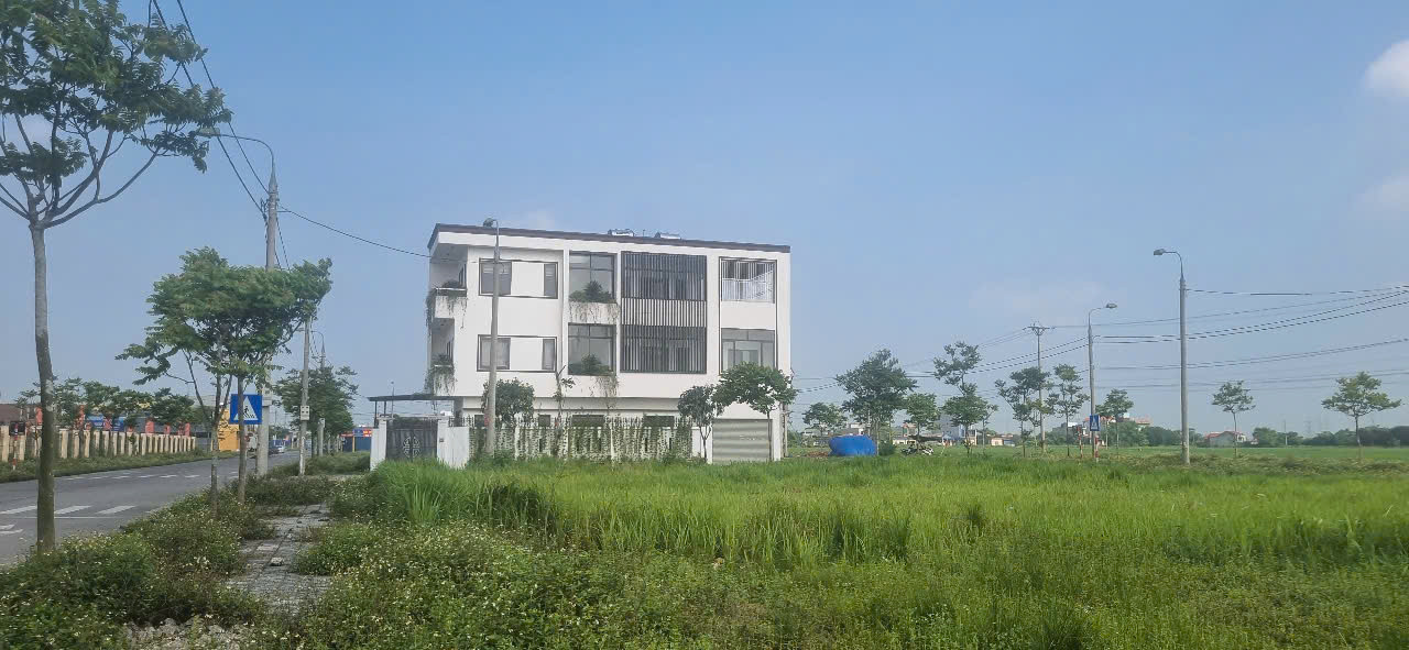 Chính chủ bán mảnh đất KĐT sân vận động huyện Nam Trực 100m, mặt tiền 5m