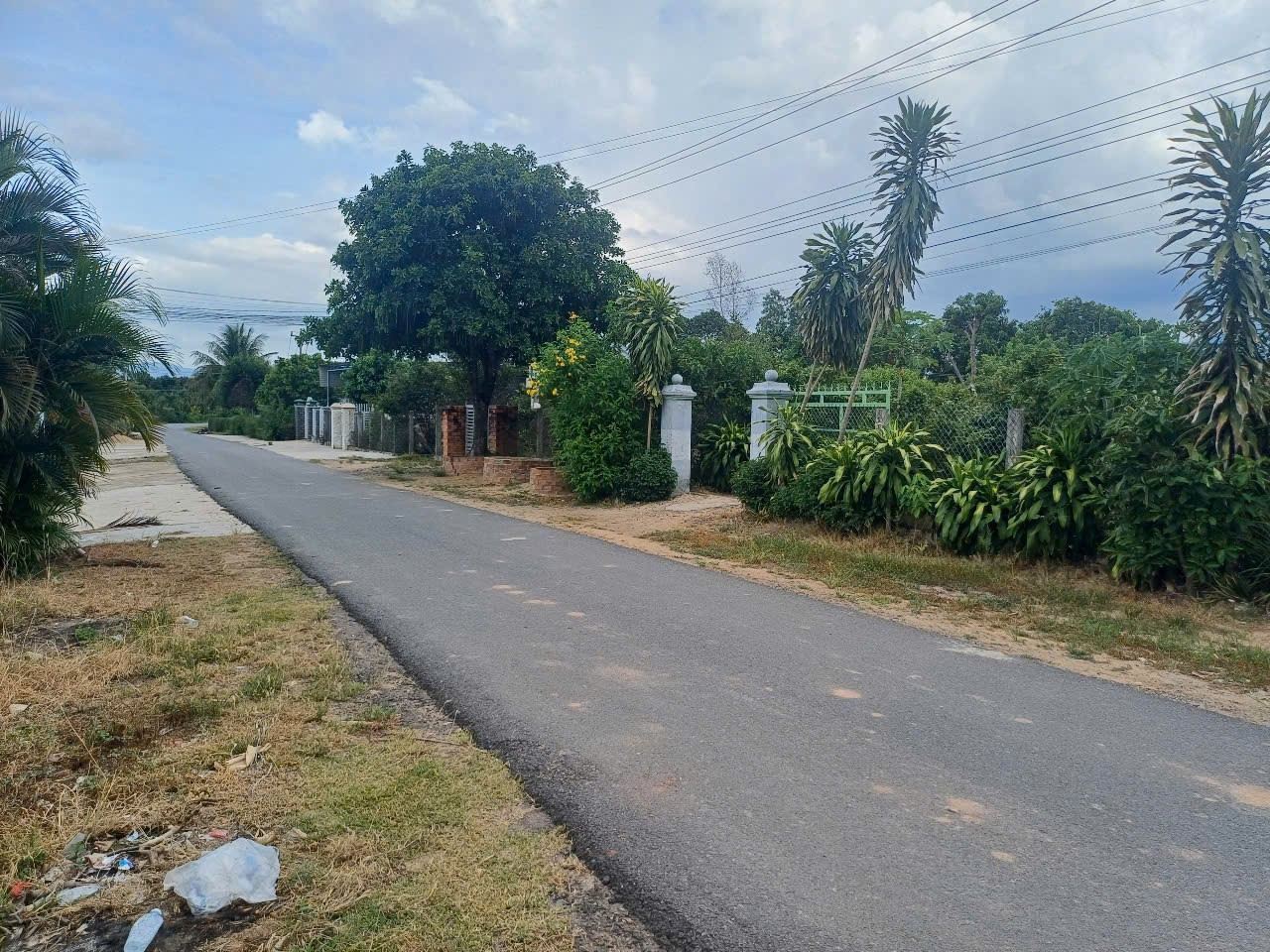 0763615365 Bán đất 240m² ngang 6m giá 550 triệu Xã Nam Ninh Hòa