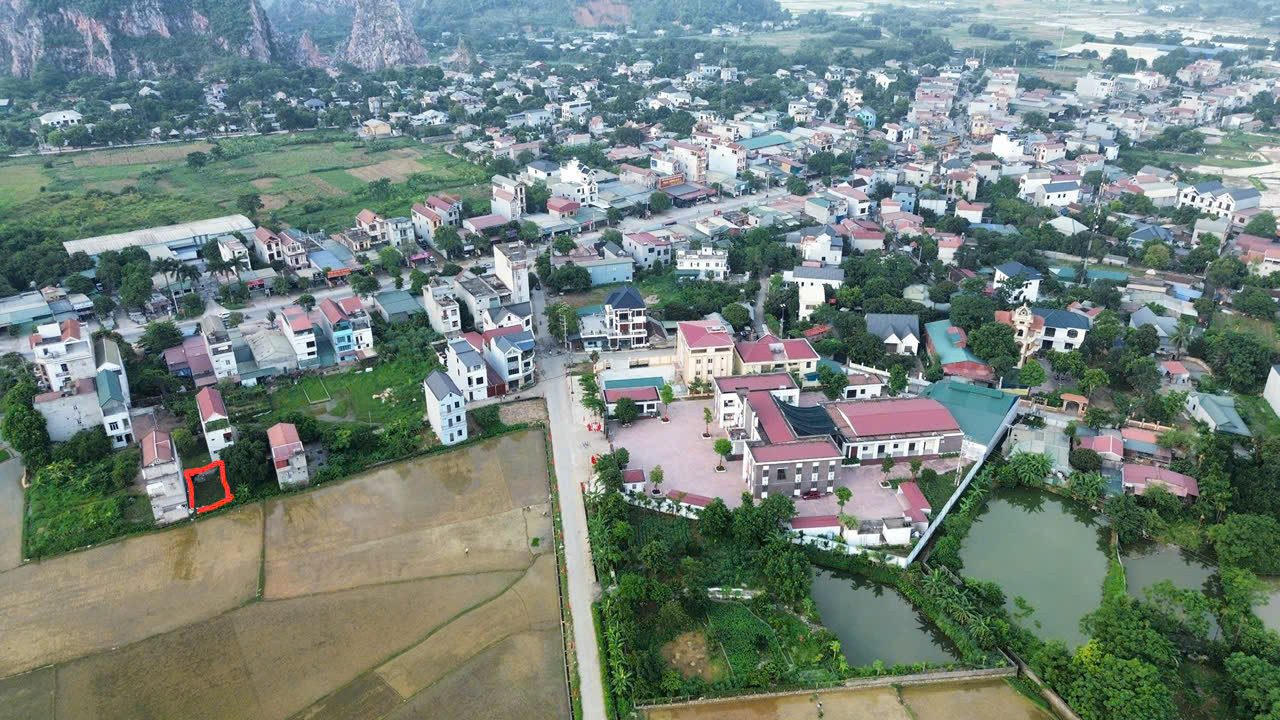 CẮT LỖ 200 TRIỆU 75M ĐẤT ĐẤU GIÁ NGAY CỔNG UBND, CHỢ CÁ, XUÂN MAI HÀ NỘI