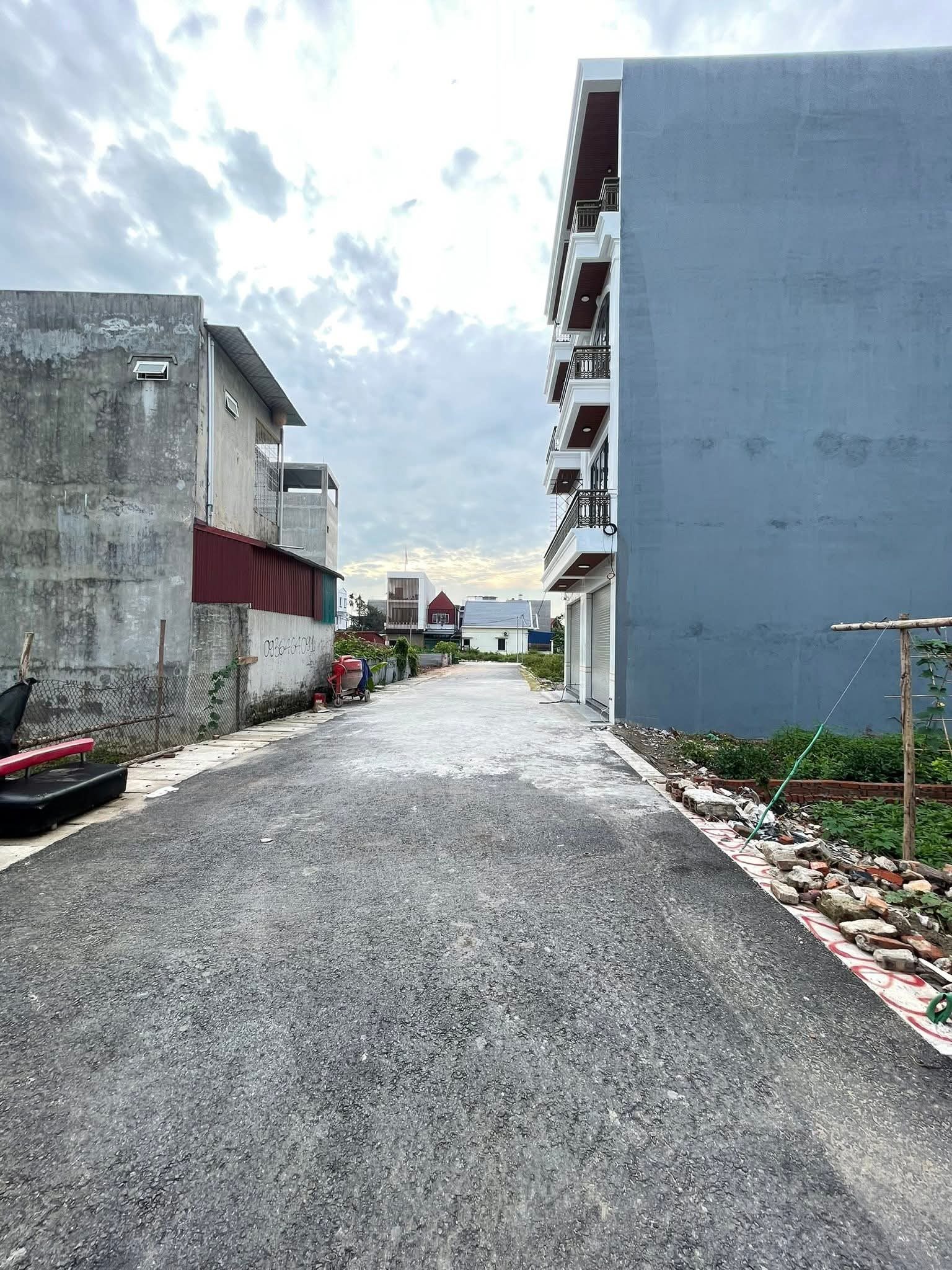 Lô đất mặt đường nhựa giá chỉ 2,2 tỷ, tại Bạch Mai, Đồng Thái, An Dương
