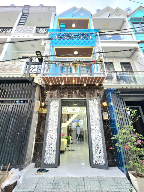 🔥🔥🔥Nhà bự 2 lầu có phòng ngủ dưới đất, có sổ hồng đường trước nhà 6M.Nhà bự 2 lầu có phòng ngủ dưới đất, có sổ hồng đường trước nhà 6M.🔥🔥🔥