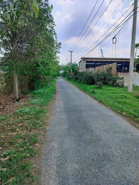 Bán đất xã Nhuận Đức Củ Chi, MT đường nhựa 512 thông xe tải, 400m2 (10x40m), giá 3.3 tỷ