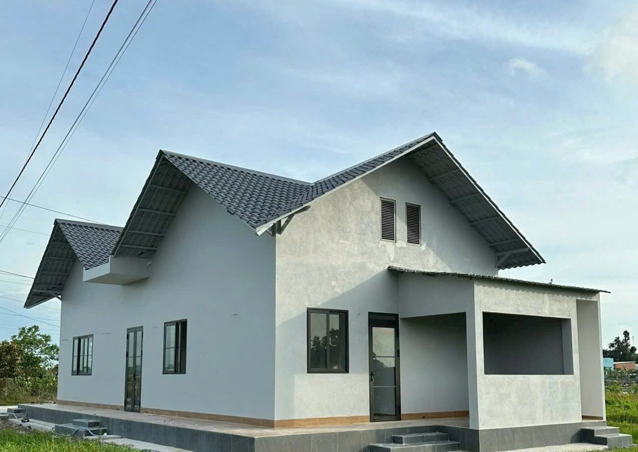 Bán nhà vườn 910m2 có nội thất phong cách nhật mới xây đường oto Tại Tân Trụ Long An