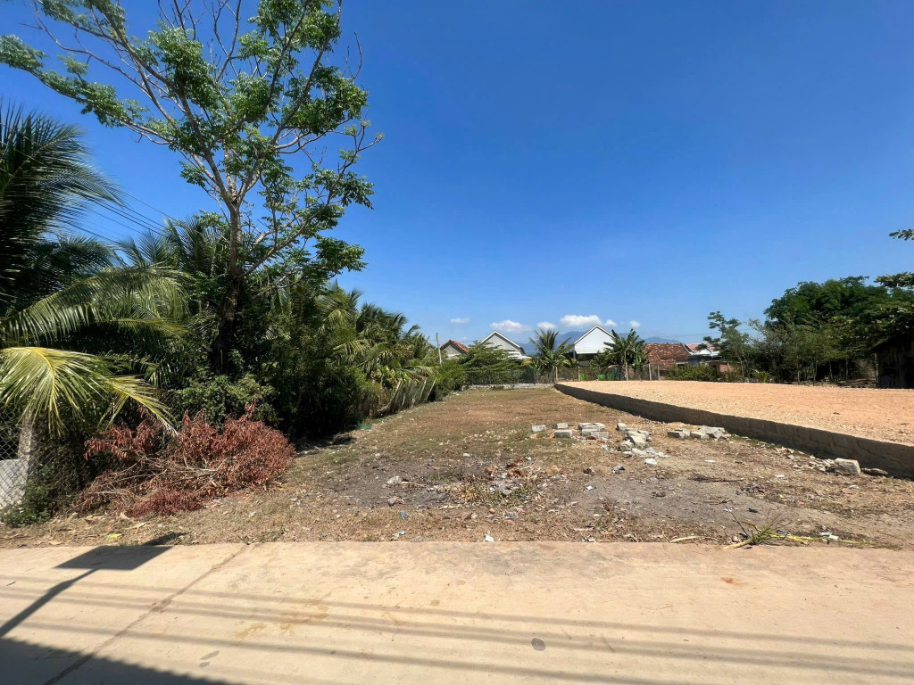 Bán đất 347m² 880 triệu tại Xã Ninh Sơn Thị xã Ninh Hòa 0763615365