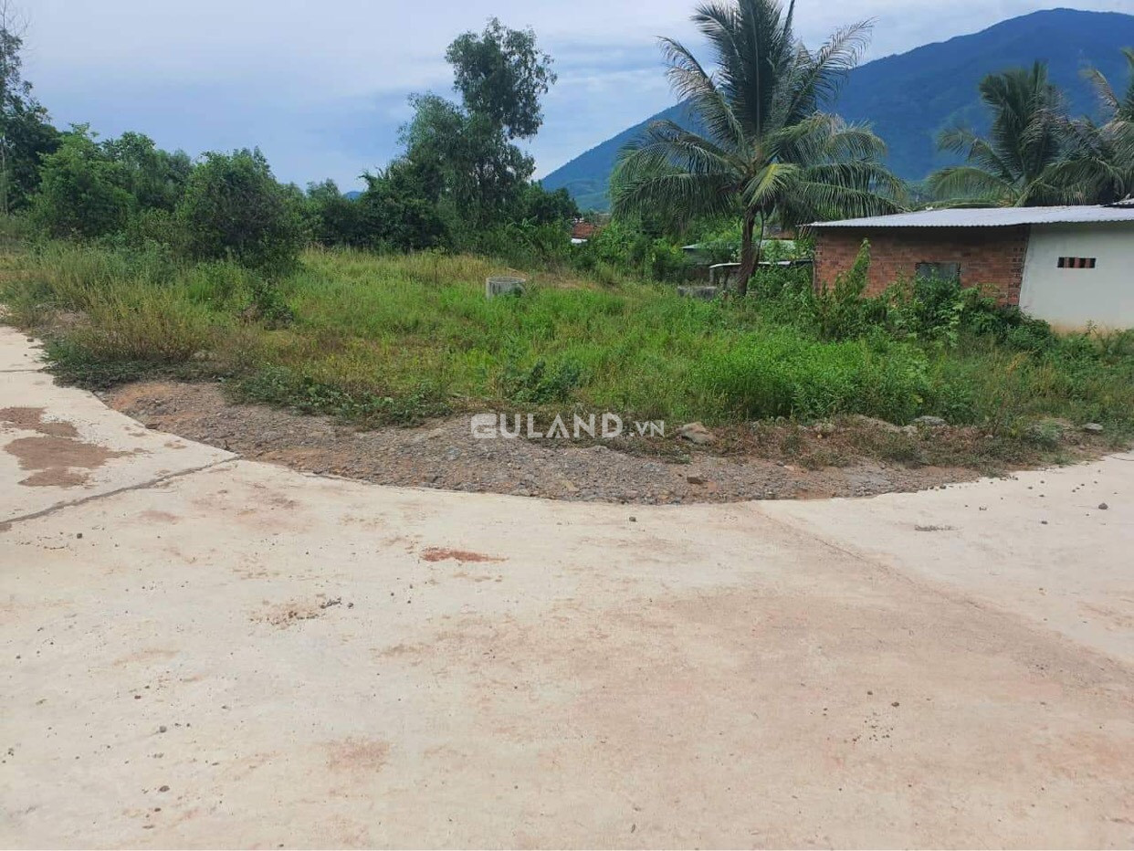 Bán  đất thổ cư 833.3m² , giá 2.4 tỷ tại, Xã Ninh Tân, Thị xã Ninh Hòa, Khánh Hòa