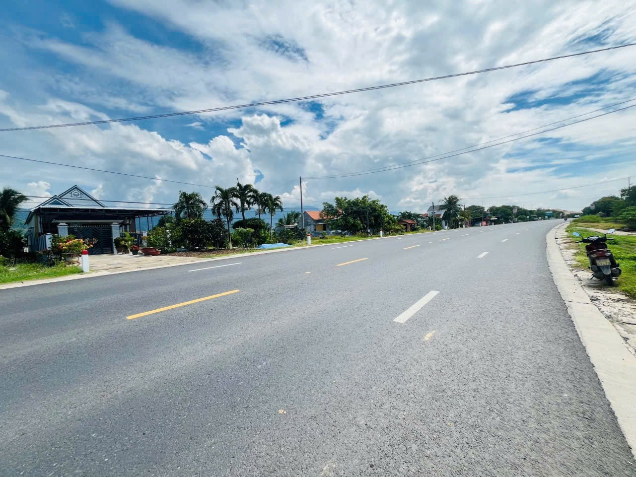 Lh 0938156791 Hiếu. Bán đất mặt tiền Quốc lộ 26. Dt sau trừ quy hoạch còn 258m2 full thổ cư. Ninh Tây, Ninh Hòa,Khánh Hòa