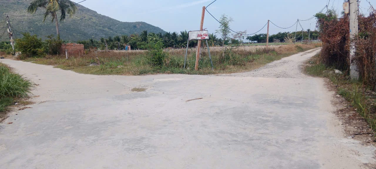 Zl550 0984648677Bán đất 4310m² 15.09 tỷ tại Xã Ninh Vân Thị xã Ninh Hòa