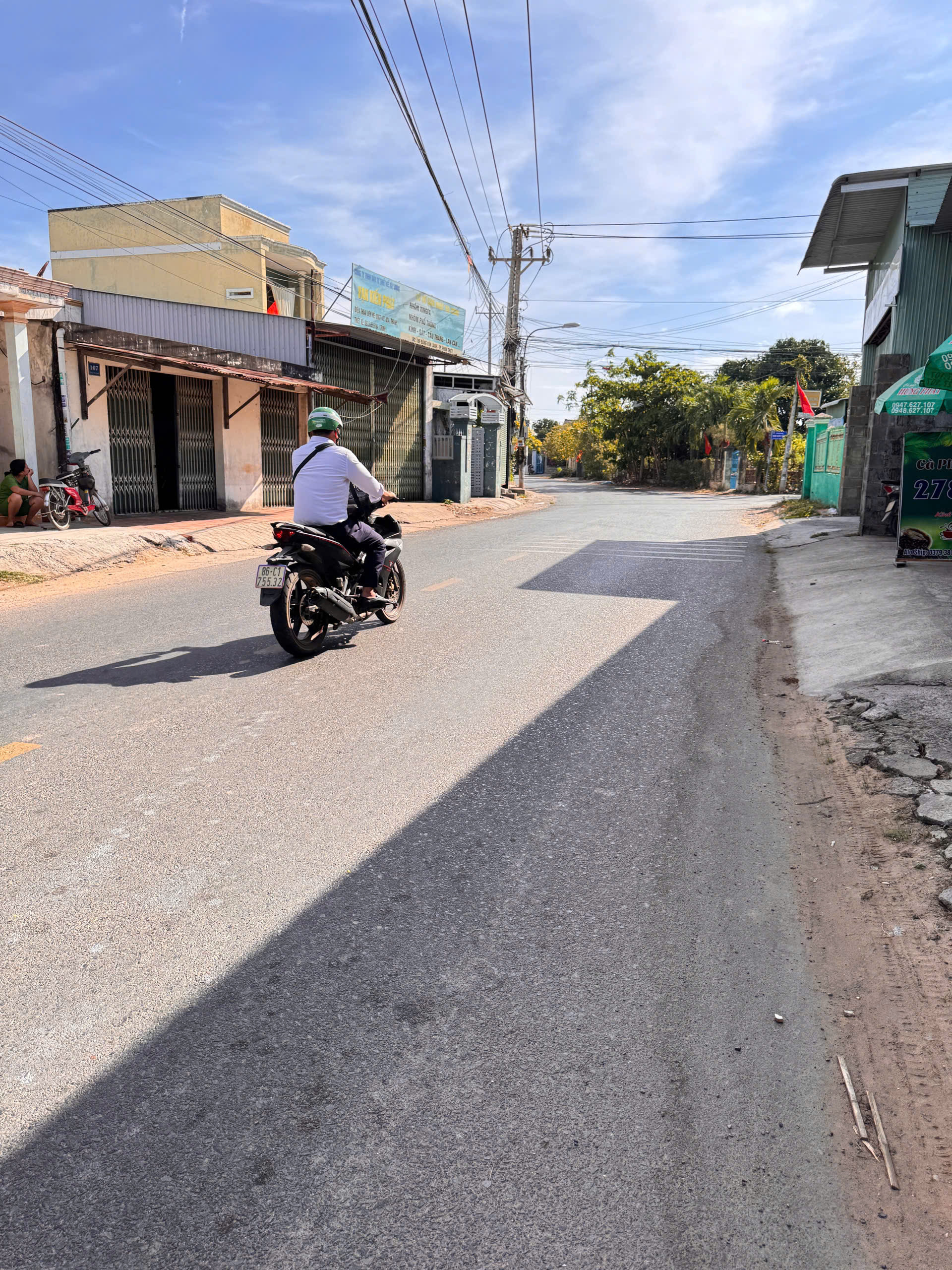 Bán đất thổ cư mặt tiền đường nhựa Đặng Văn Lãnh