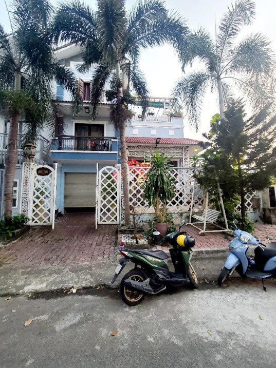 BÁN BIỆT THỰ PHỐ - KDC INTRESCO 13E - ĐƯỜNG 12M - VEN HỒ SINH THÁI - 242M - GIÁ CHỈ 17 TỶ