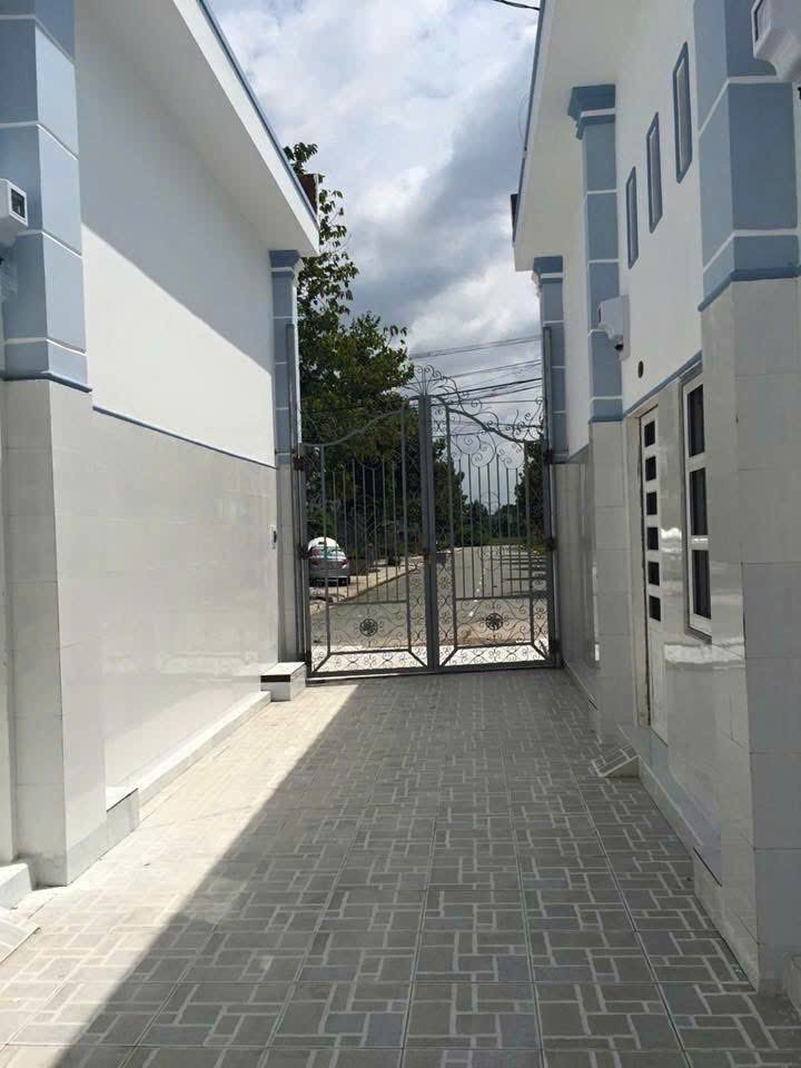 DÃY TRỌ CAO CẤP 1147.5m² ngang 26,5m giá 29 tỷ tại Xã Phú Chánh 0815422197