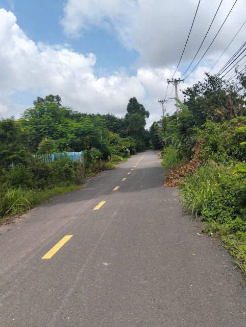 (S682) (Đã bán ) Đất mặt tiền Lý Thị Chừng, xã Phú Hòa Đông, dt 241m2, thổ cư 212m2, đất ở hiện hữu, giá chỉ 2 tỷ 050