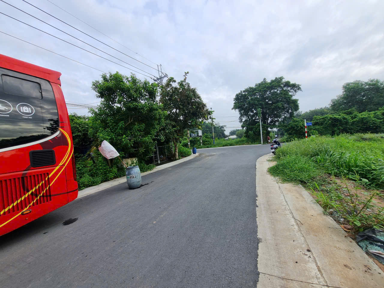 (B518) Đất đẹp mặt tiền Trần Thị Khoe (1/ Tỉnh Lộ 8), xã Tân Thạnh Tây, dt 1.097m2 = 38m x 26m, đất ở hiện hữu, giá 11 tỷ