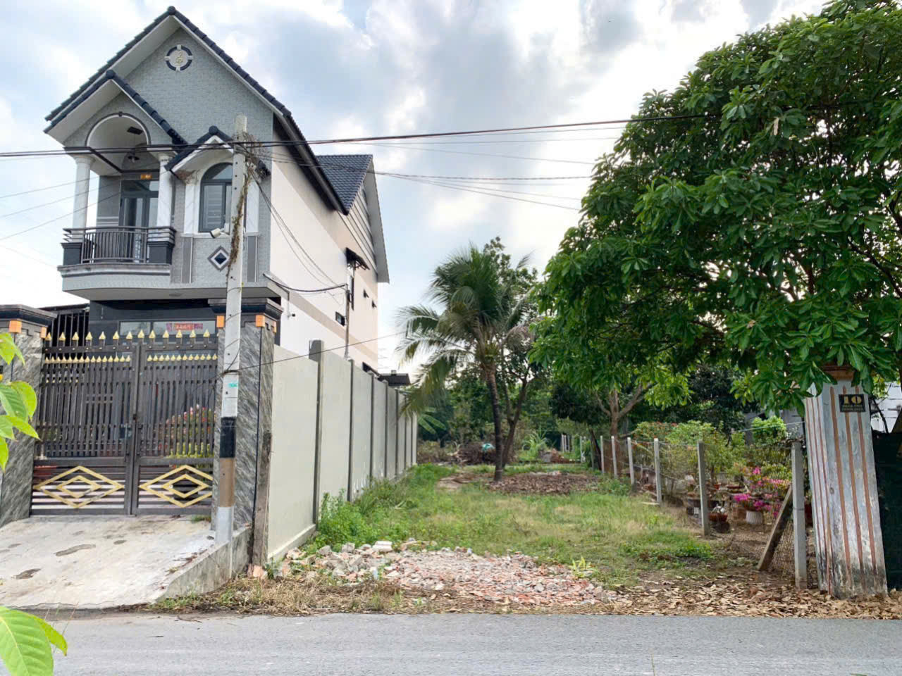 (L744) Đất 1/ Nguyễn Văn Khạ, xã Phú Hòa Đông, dt 786m2, thổ 100m2, giá 3 tỷ 900