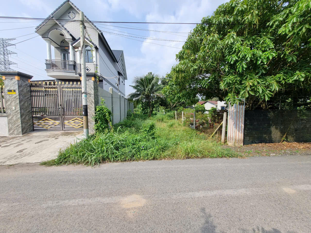 (L744) Đất 1/ Nguyễn Văn Khạ, xã Phú Hòa Đông, dt 786m2, thổ 100m2, giá 3 tỷ 900