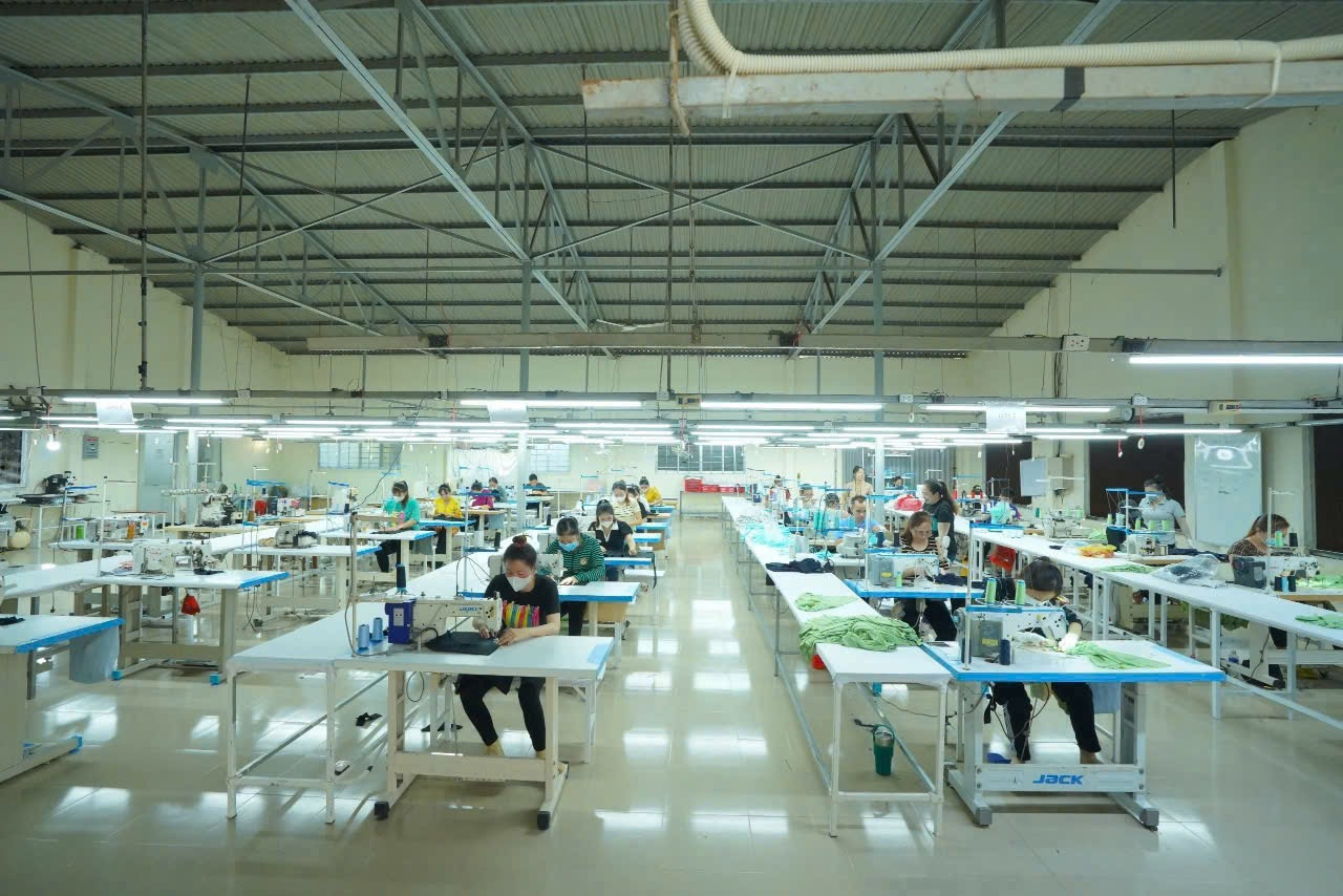 Cho thuê Kho, nhà xưởng 1000m² giá 30 triệu/ tháng có sẵn điện 3 pha tại  Bến Tre