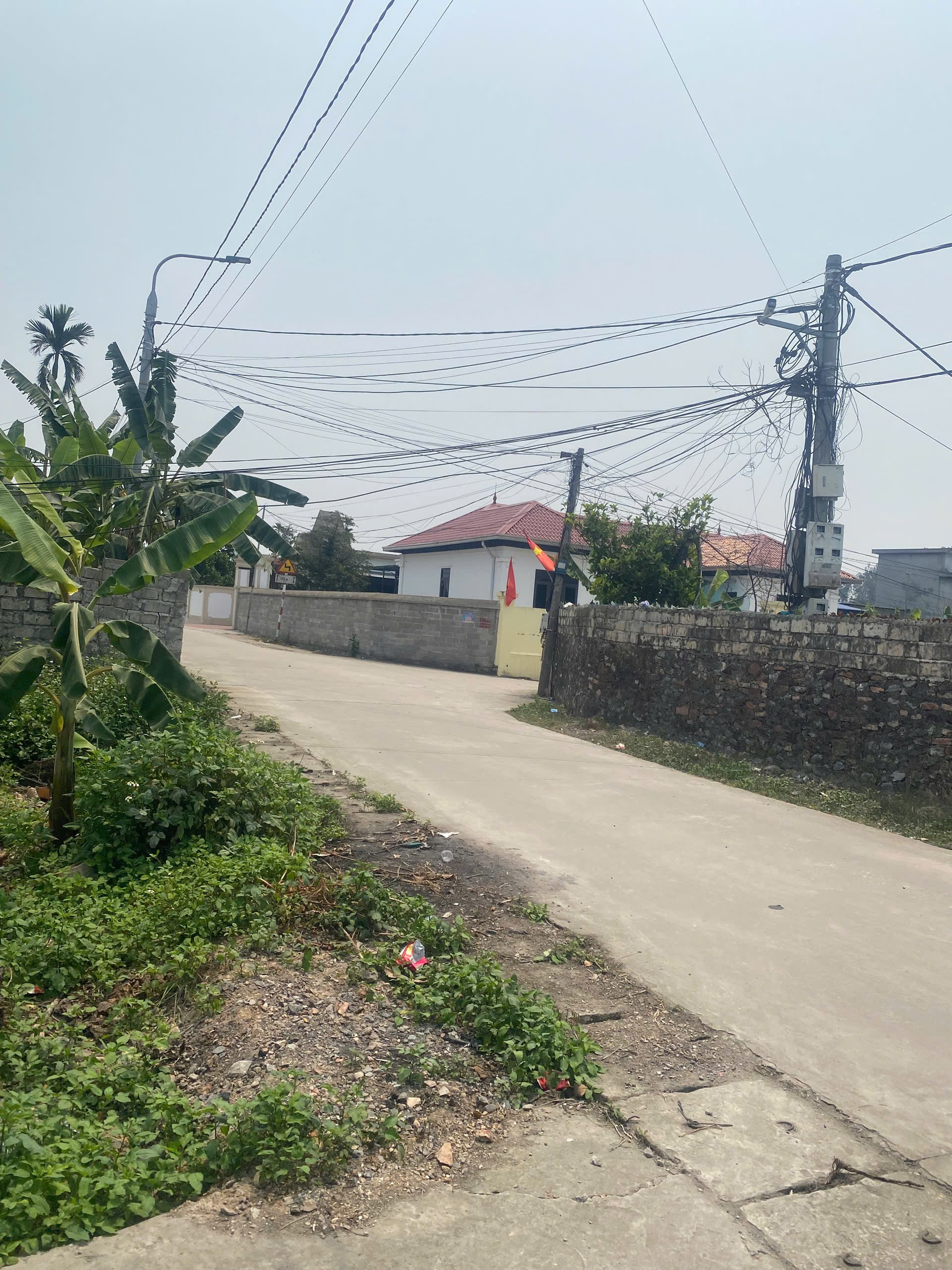 Sau trường tiểu học , đất rộng , ngõ ô tô 7 chỗ