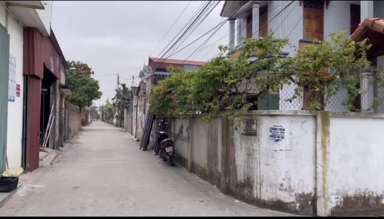 - 146m2 Full thổ cư. Sẵn nhà 2 tầng cho thuê 
- Sẵn 2 sổ 74,5m2/ sổ