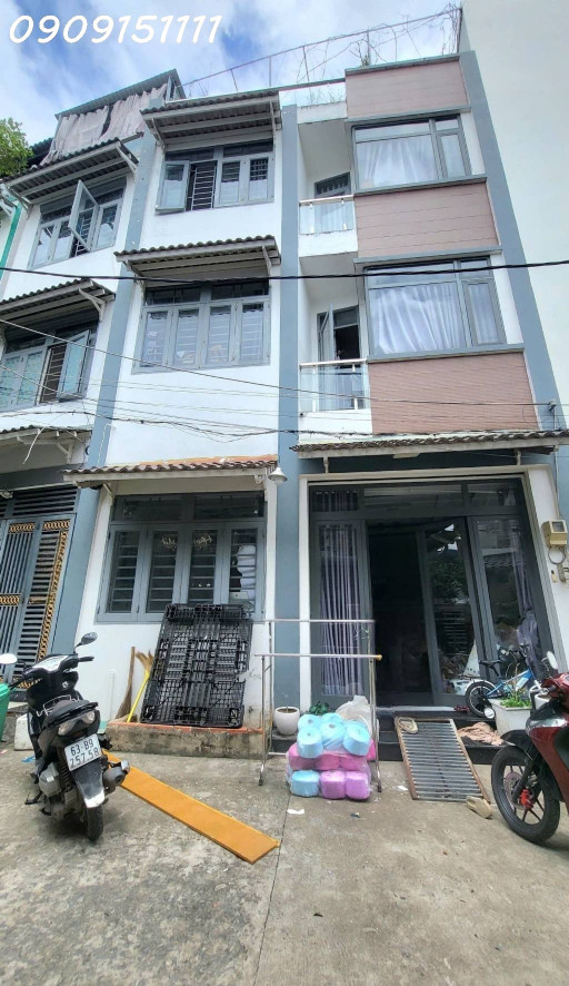 NHÀ ĐẸP-4 TẦNG- HUỲNH TẤN PHÁT -NHÀ BÈ- 60M2- NHỈNH 6 TỶ