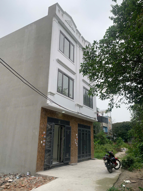 🚖🚖🏘️ Siêu Phẩm Ngay Thị Trấn Phường Phụng Châu. Ô Tô Tránh Nhau Thoải Mái - 5p Ra Phố