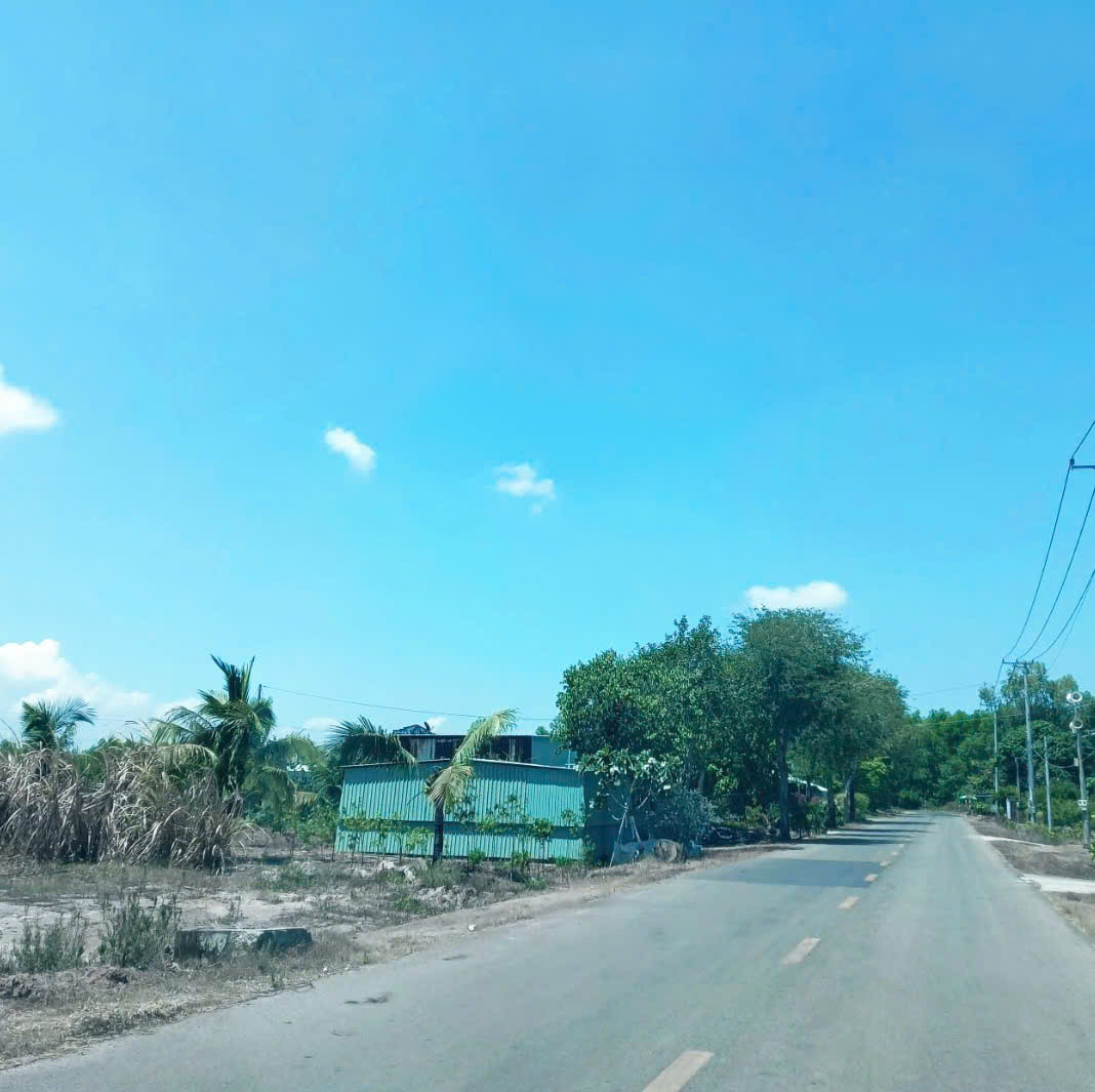 Bán đất 2299.7m² có sẵn 1220m² thổ cư ngang 39.9m giá 32 tỷ tại Xã Phước Hải