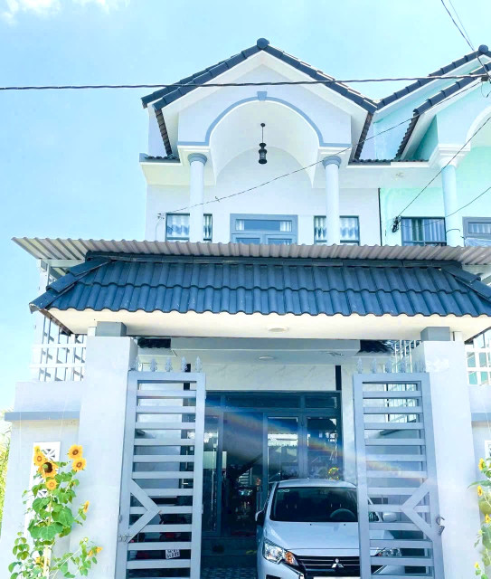 BÁN Nhà 1 TRÊT 1 LẦU gần đường NGUYỄN VĂN NHUNG - Phước  Hậu, VĨNH LONG  86.2m² 1.85 tỷ