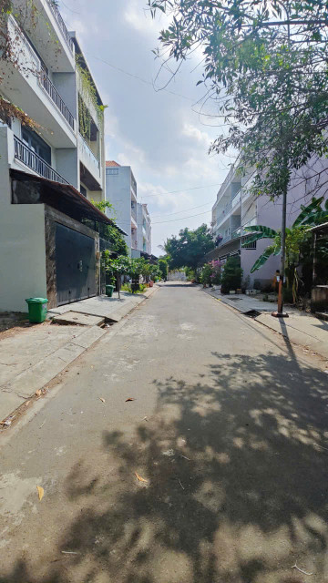 Bán đất khu dân xã phước kiển 5x21.4 mặt tiền đường nhựa 8m