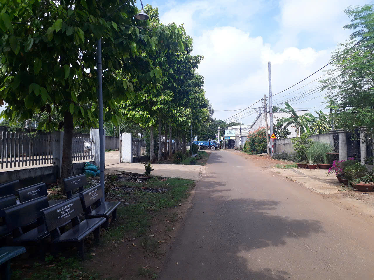 Bán gấp nhà MT Đường nhựa xã Quang Trung. 8x45m thổ cư