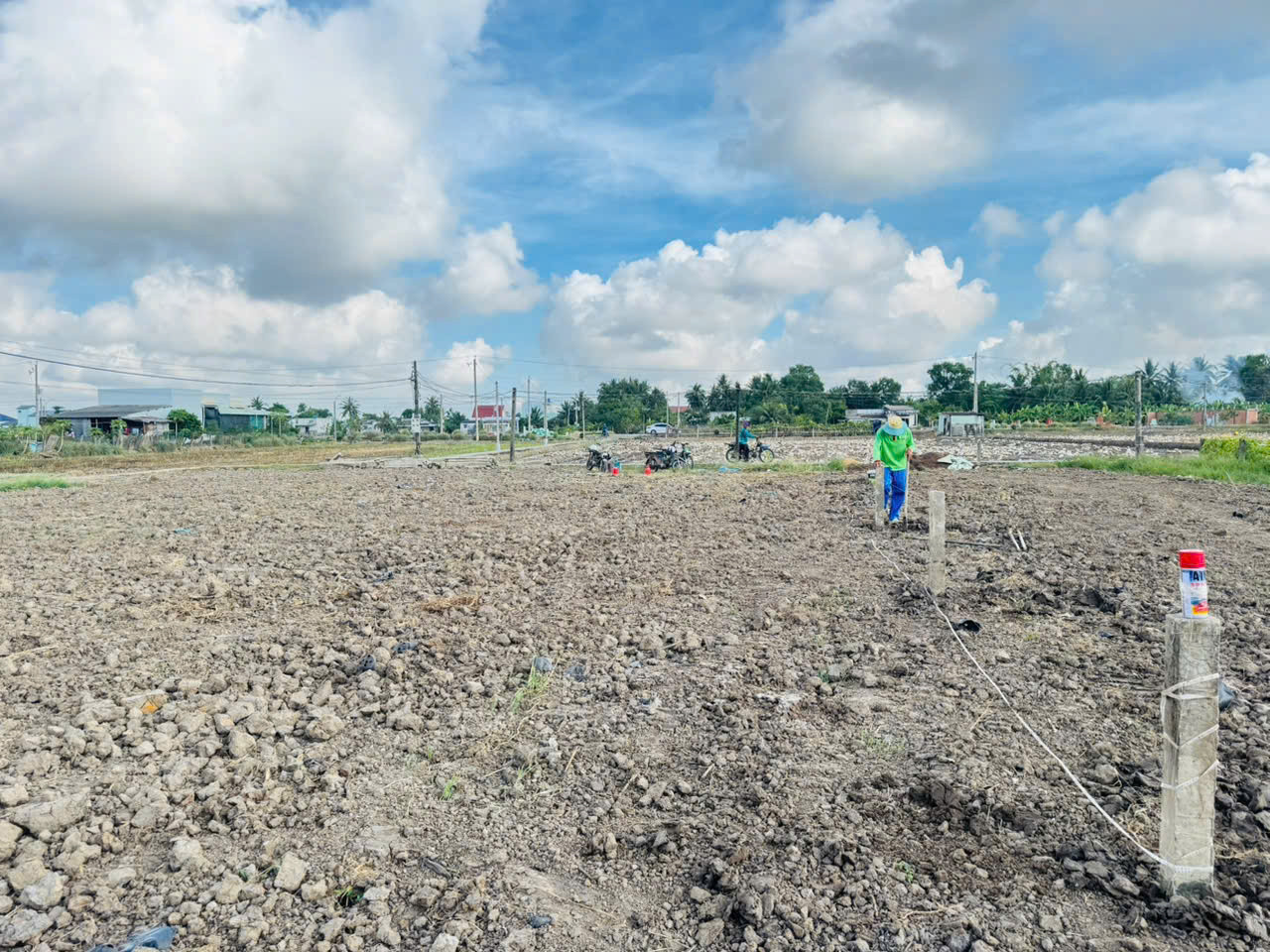 9,43m x 23,6m ( 209,8m2 ) CÁCH NHỰA NGUYỄN THỊ LẦU 50M  giá 599tr Quê Mỹ Thạnh Tân Trụ Long An